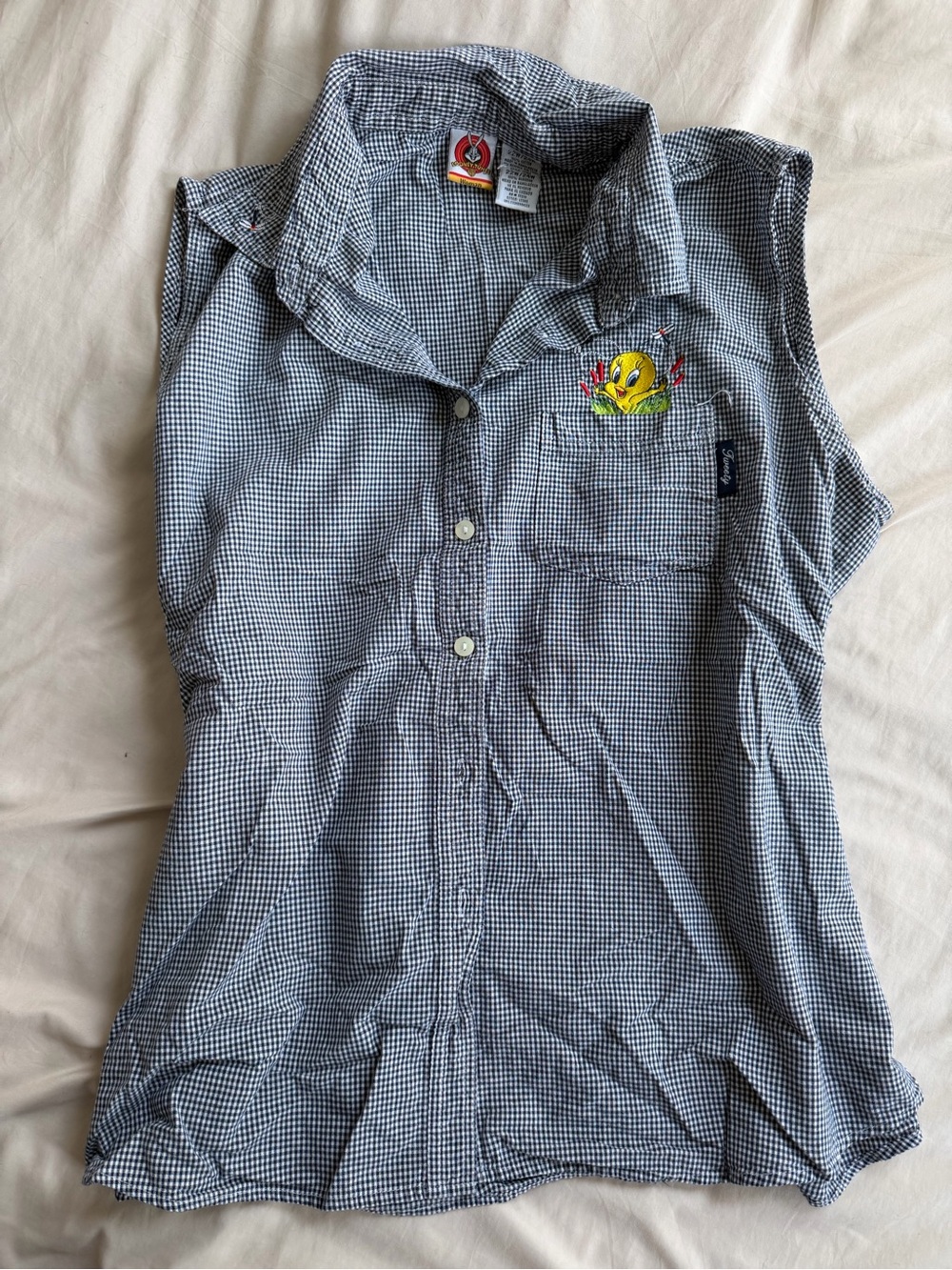 Looney Tunes Button Up